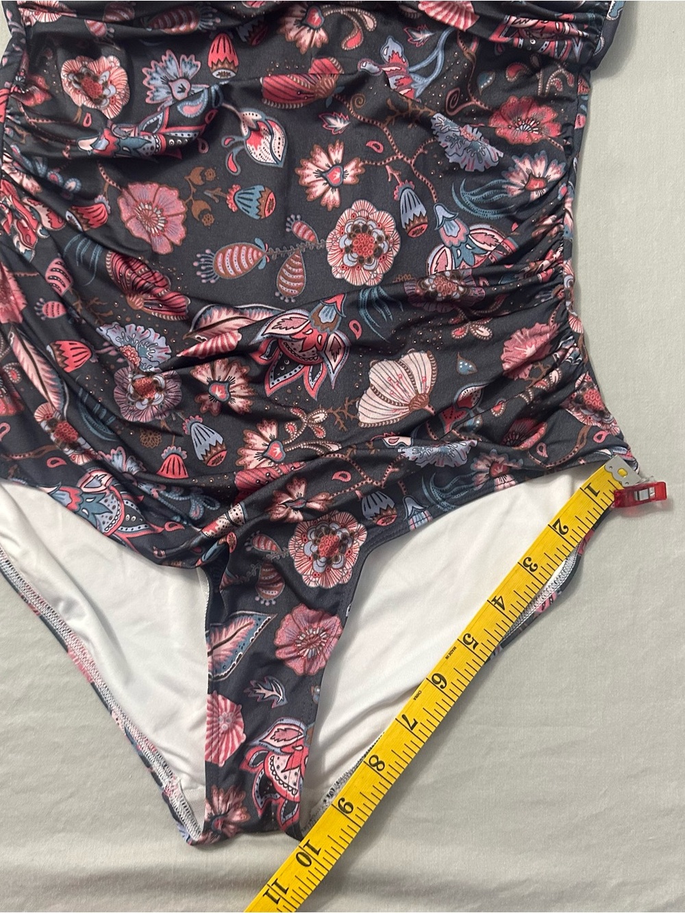 Nip Tuck Swim One Piece Swimsuit US 8 Floral Ruched Twist Front Multi-Fit Cup - Picture 11 of 13